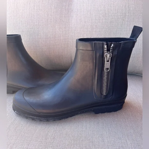 NWOT: Madewell Black Ankle Rain Boots with Side Zip - Picture 5 of 6